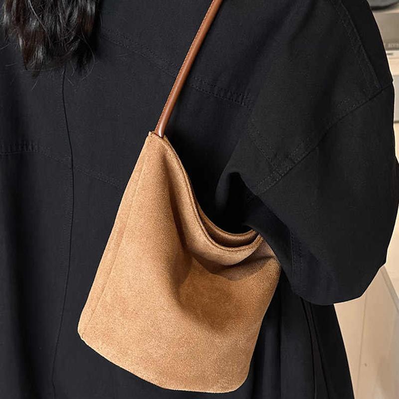 Retro Handbags For Women Trendy Suede Leather Solid Commuting Shoulder Bags Autumn Winter Women's Casual Versatile Bucket Bag