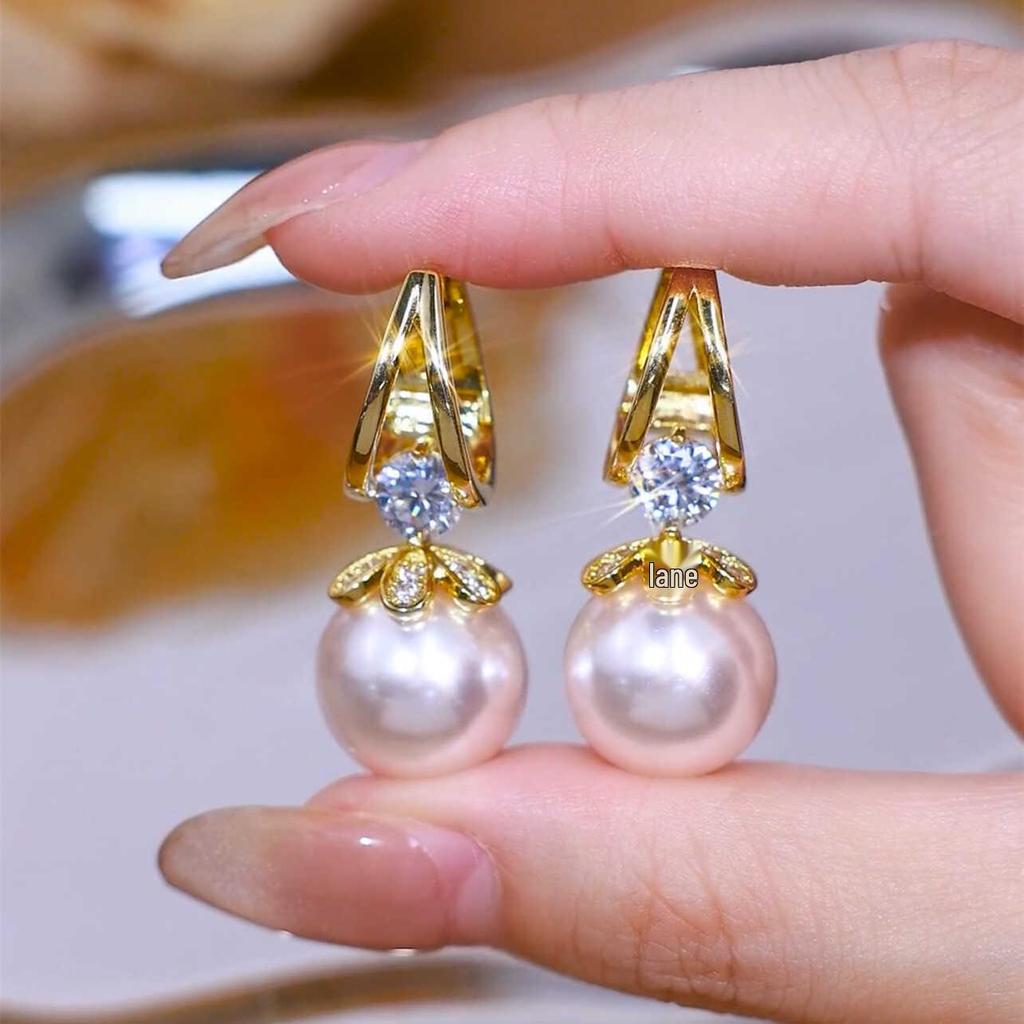 Exquisite French Luxury Red Pearl Sparkling Earrings | Retro Niche Style for Women