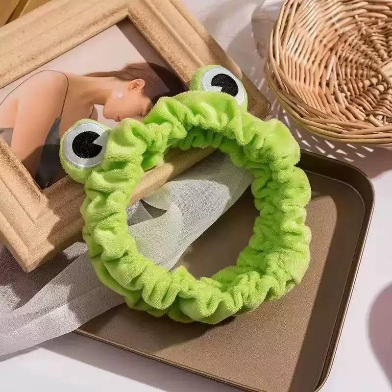 Süßes Plüsch-Grünes-Herz-Froschkopf-Stirnband für Damen - Cartoon-Frosch-Haarband zum Gesichtswaschen