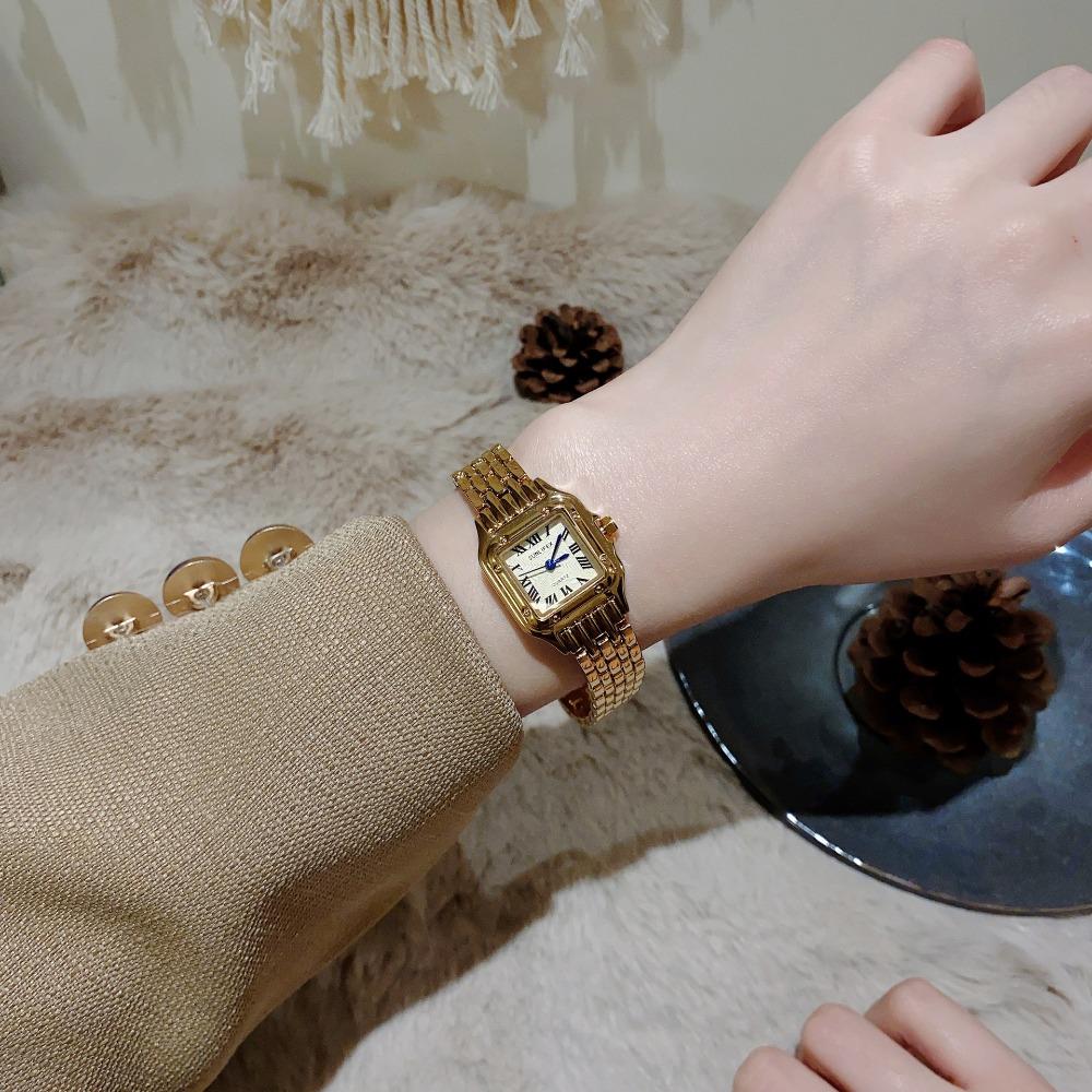 Small Square Chain Watch Women's Niche Roman Scale Literary Light Luxury Quartz Watch