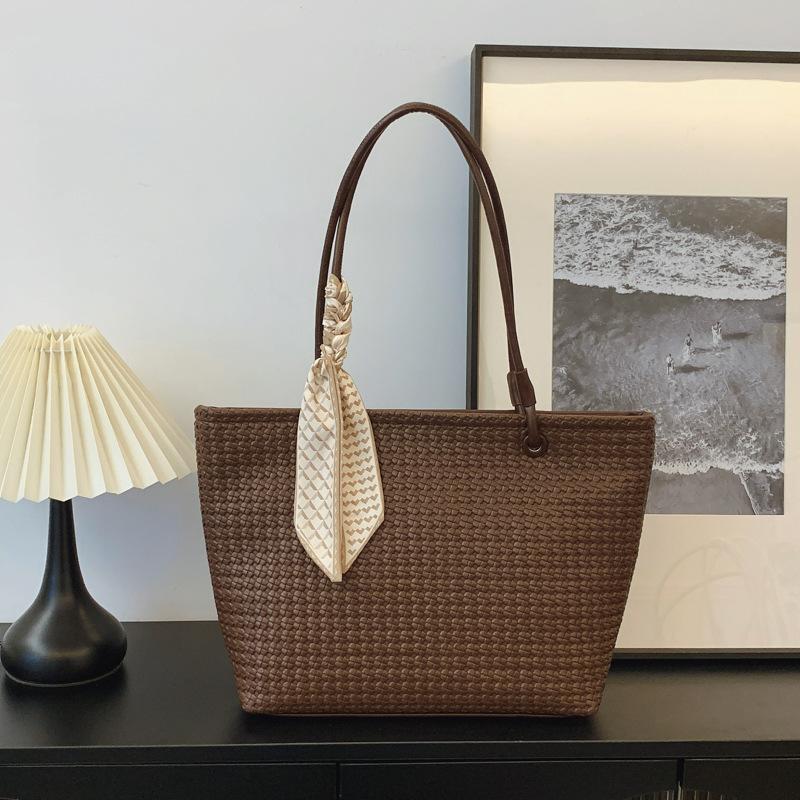 Fashion Large-capacity Tote Bag Women's 2025 Autumn New Korean Version of Simple Casual Armpit Bag High-value Shoulder Bag