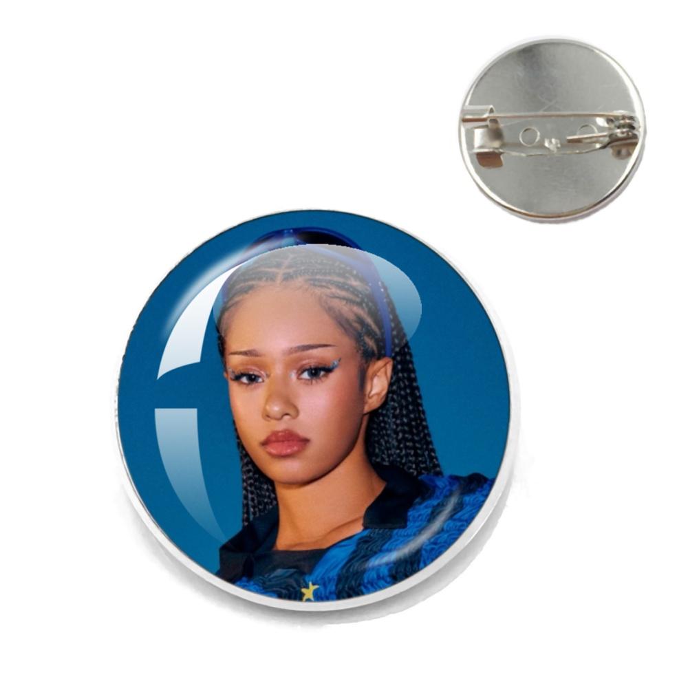 K- KATSEYE Creative Metal Pins Funny Brooch Katseye Korean Girl Band Badge Backpack Hat Accessories Jewelry Decoration Fans Gift
