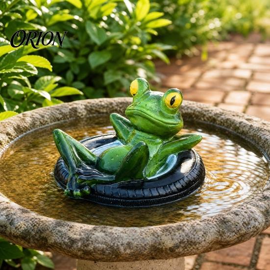 Fun Fish Tank Decoration Resin Floating Frog Figurine with Tire Swim Ring, Lazy Statue, Weather-Resistant Swimming Pool Decor Pond Decor, Ornament for