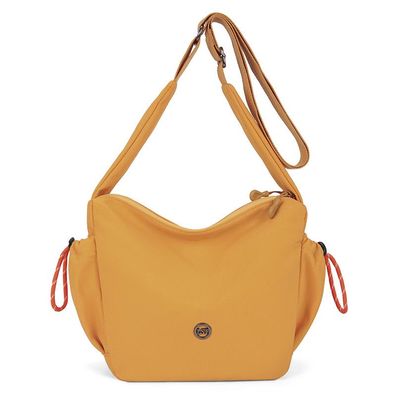 Fashion Large Capacity Lightweight Dumpling Bag Women's Casual Nylon Bag Trendy Versatile Lightweight Shoulder Messenger Bag