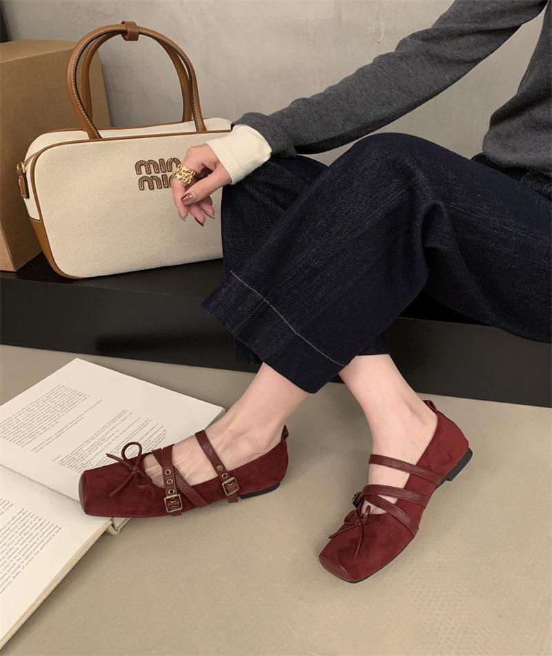 

Inner heightening polish retro belt buckle ballet shoes women small pig nose Mary Jane single shoes 39 красный