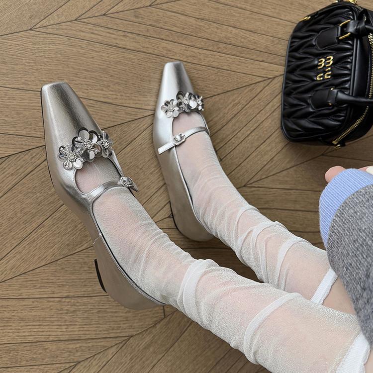

Light luxury niche retro 2025 spring new women s shoes genuine leather single shoes low-top pointed inner height increase Mary Jane shoes 39 срібний