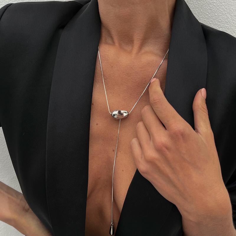 Vintage Metal Simple Water Drop Pendant Necklace For Women Trendy Long Thin Chain Necklace Aesthetic Y2K Jewelry Gift