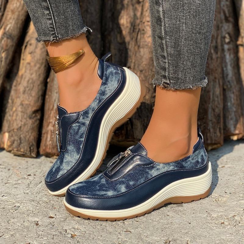 

Shoes new color matching platform large size running shoes autumn leopard print slope heel casual sports shoes 36 темно-синього кольору