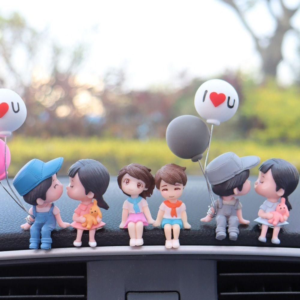 Home Decor Car Ornaments Resin Kiss Balloon Action Figure Center Console