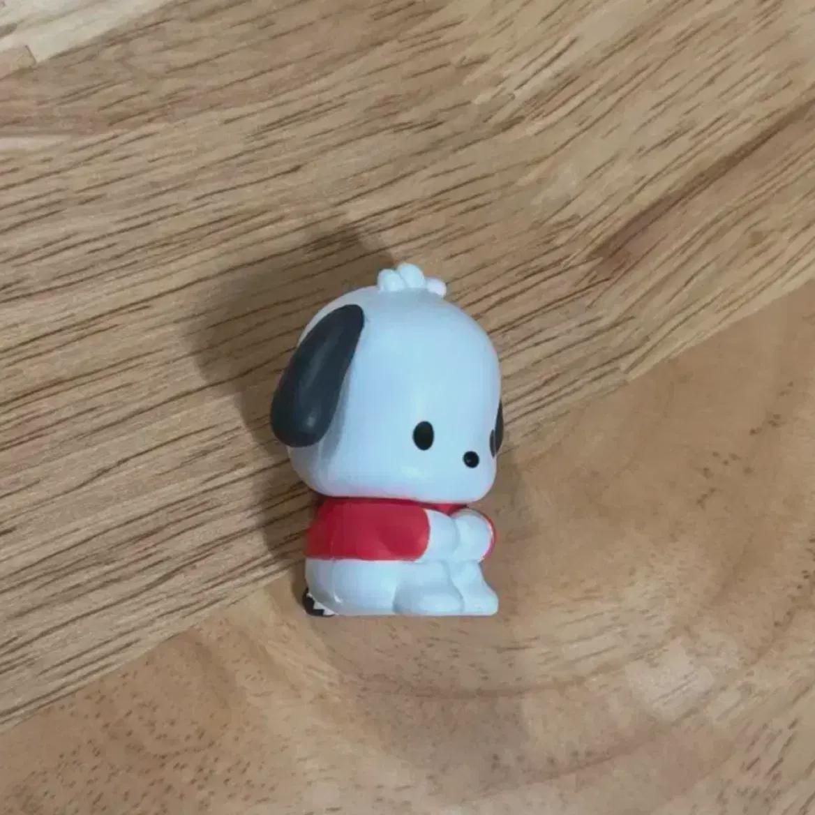 

Sanrio Pochaco Figure