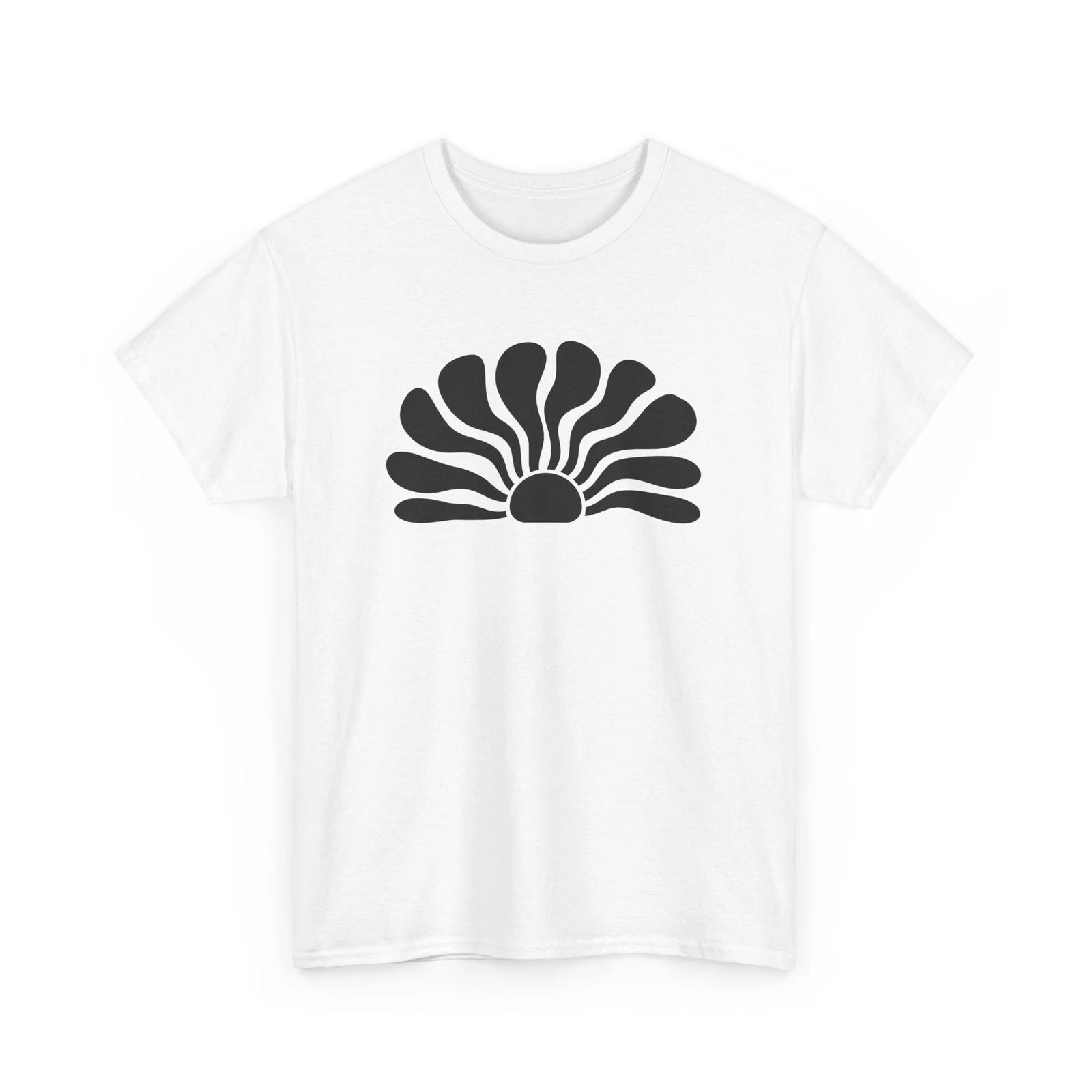 

Beach Life T-Shirt | Casual & Relaxing Summer Tee | Summer T-Shirt M