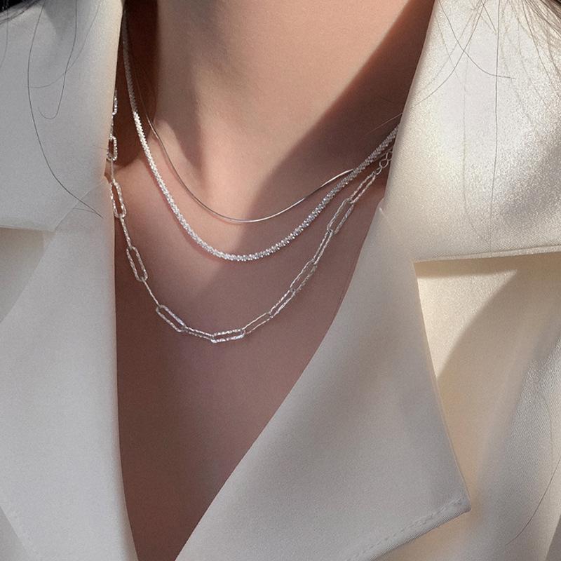 Korean Retro Starry Sparkle Necklace: Women's Temperament Clavicle and Snake Bone Chain Jewelry