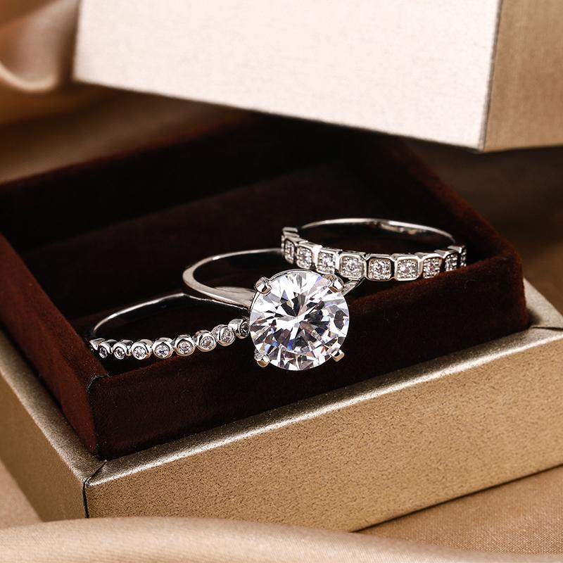 Anello Elegante a Forma Piena di Zirconi per Donna Anello Lucido di Alta Qualità AAAA Regalo di Anniversario Accessori Premium