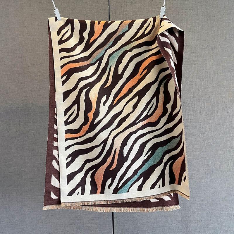 New Imitation Cashmere Irregular Stripes Contrasting Colors Printed Scarf Autumn and Winter Warm Scarf Soft Stripes Big Shawl Women
