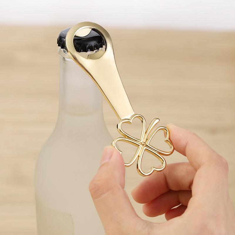 1 Stück Eleganter Goldener Kleeblatt Flaschenöffner - Langlebige Zinklegierung, Herzförmiges Design - Perfekt für Hochzeitsgeschenke, Geburtstagsfeiern und Bierliebhaber
