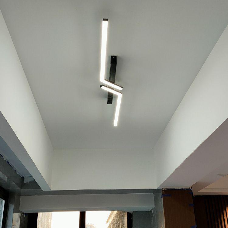 Modern Linear Ceiling Light for Hallways and Cloakrooms