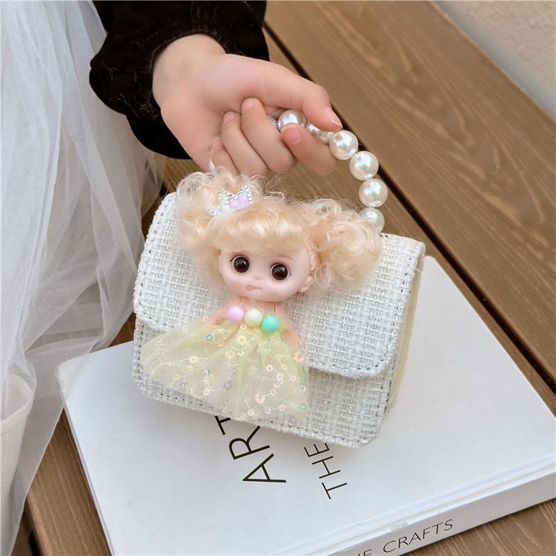 Adorable Korean Style Cartoon Doll Handbag For Girls In Cute Colors And Breathable Fabric