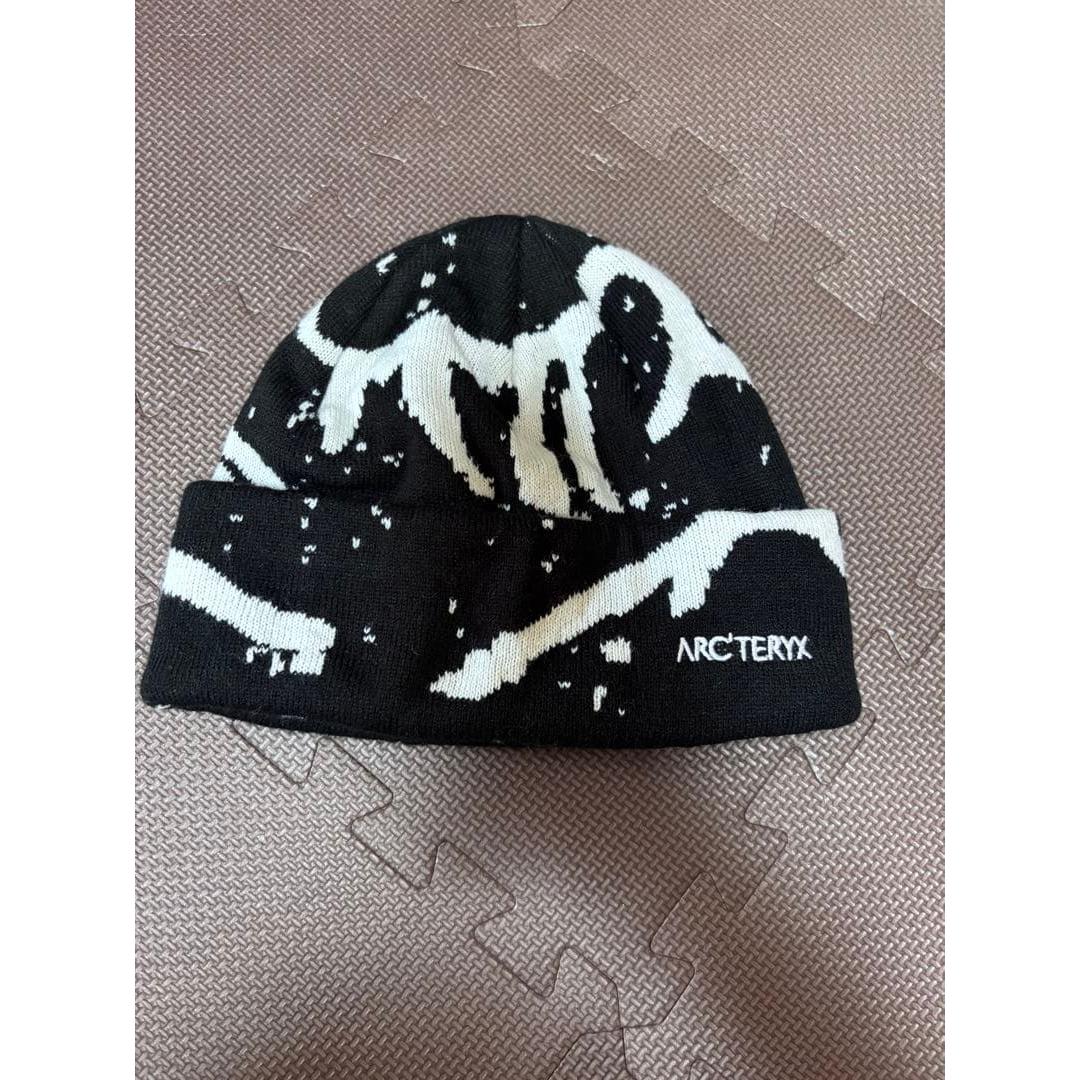 Used ARC TERYX Knit Hat Graphic Design