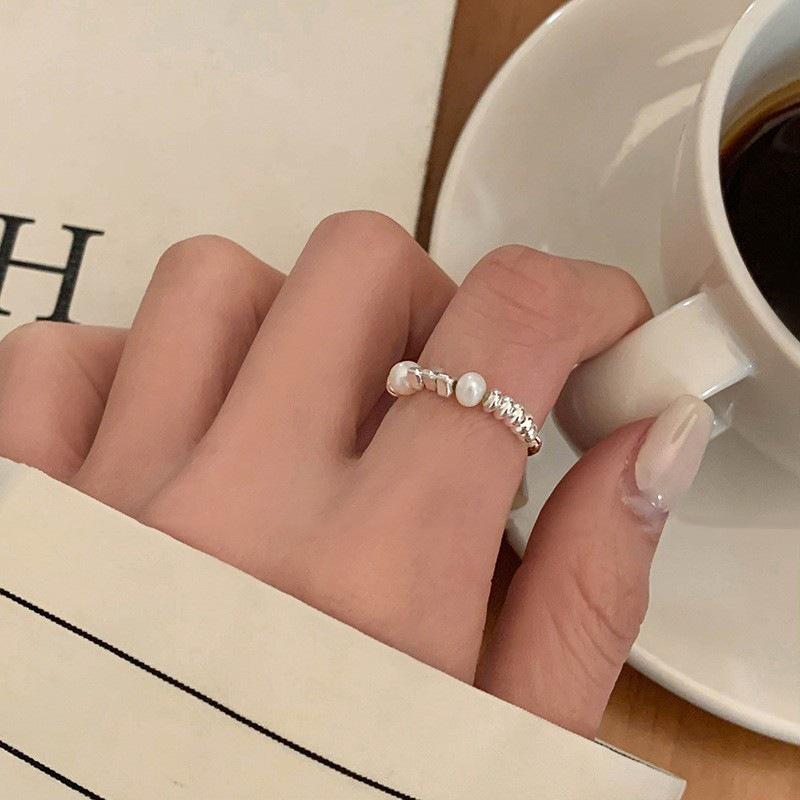 Silver Elastic Pearl Ring for Women – Fashionable, Versatile  Creative Internet Celebrity Style Ring