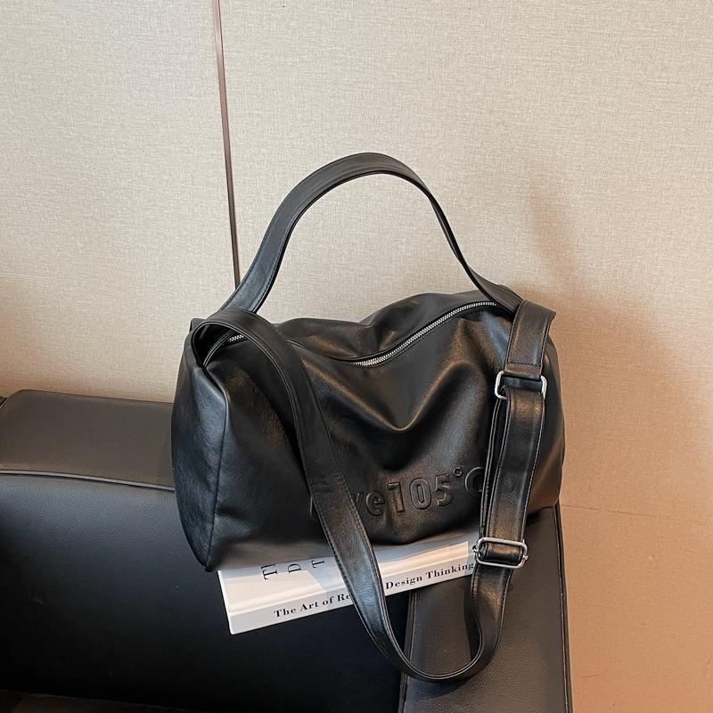 

Casual commuting large-capacity bag women s new travel handbag fashionable shoulder messenger tote bag чорний