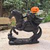 Reiter auf Pferd Statue Halloween Kopflose Statue, Gotischer Ritter Schwarz mit Verzierungen Kürbis Laterne, Gruselige Harz Festliche Dekoration für Haus Garten