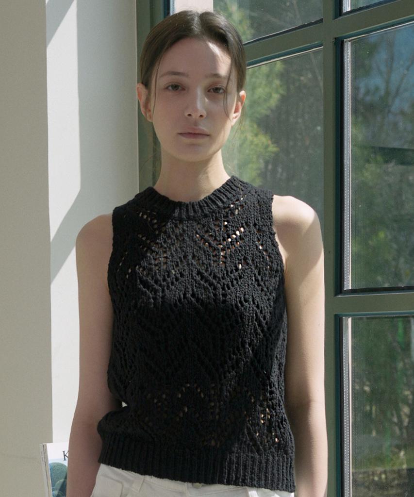 VLETI Leaf Cotton Knit Sleeveless (Black)