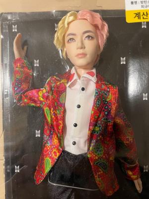 [USED] Korea Daiso Exclusive BTS V Taehyung Doll Figure