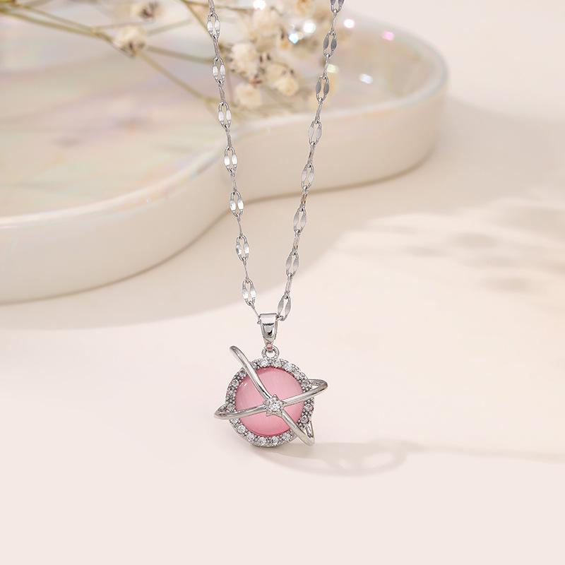 Titanium Steel Non-fading Necklace - European & American Style, Light Luxury, Versatile Korean Fashion, Perfect for Women and Girlfriend Gifts.