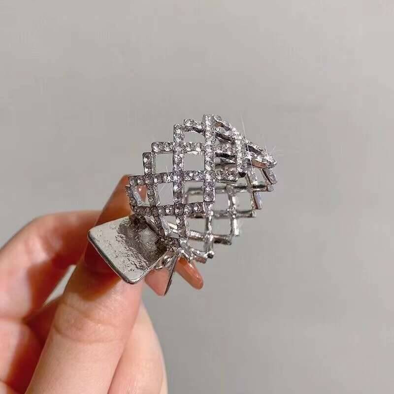 New Rhinestone Pearl Crab Hair Clip Women Fixed Ponytail Hairpin Holder Barrettes Y2k Girls Hair Accessories Claw Clip