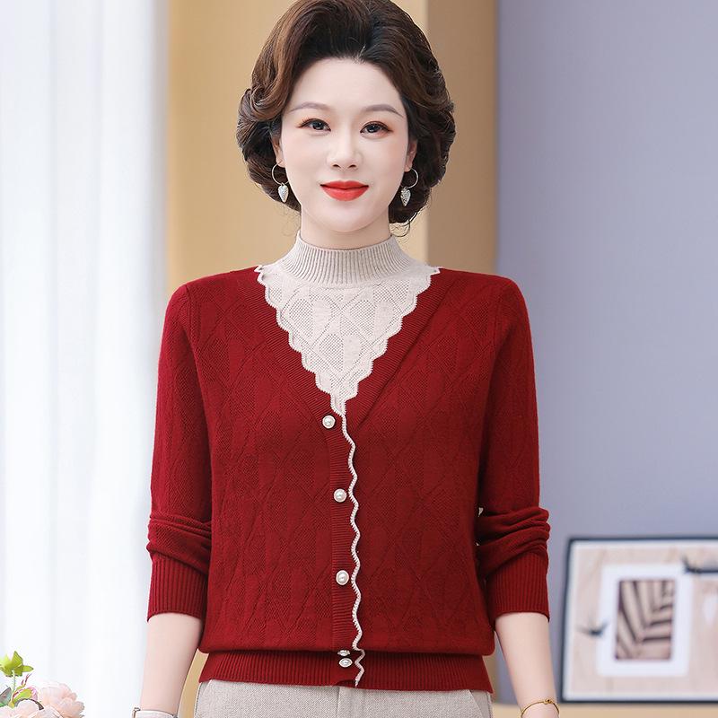 Autumn Fashion: Stylish Knit Two-Piece for Middle-Aged and Elderly Women