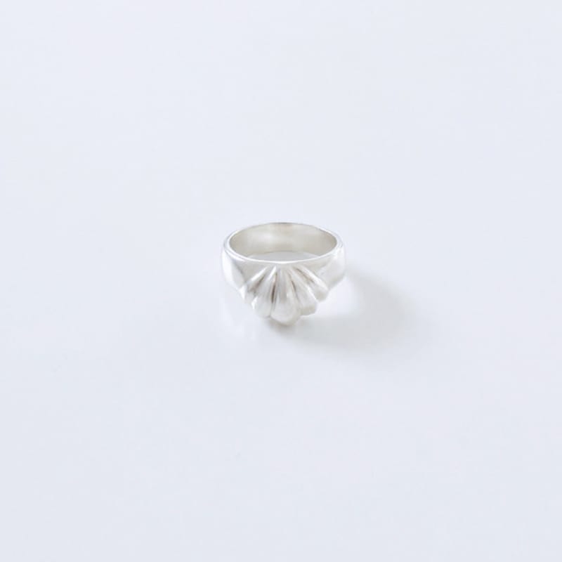 STILL INSTANT Shell Flow Ring