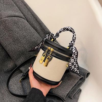 Women's Bags Spring Fashion Versatile Portable Bucket Bags Korean New Women's Fashion Large-capacity Messenger Bags