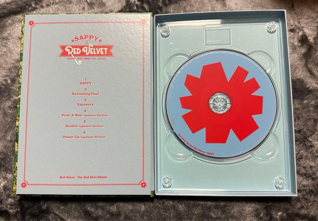 [USED] Red Velvet SAPPY (opened, no trading card) available, same-day shipping available