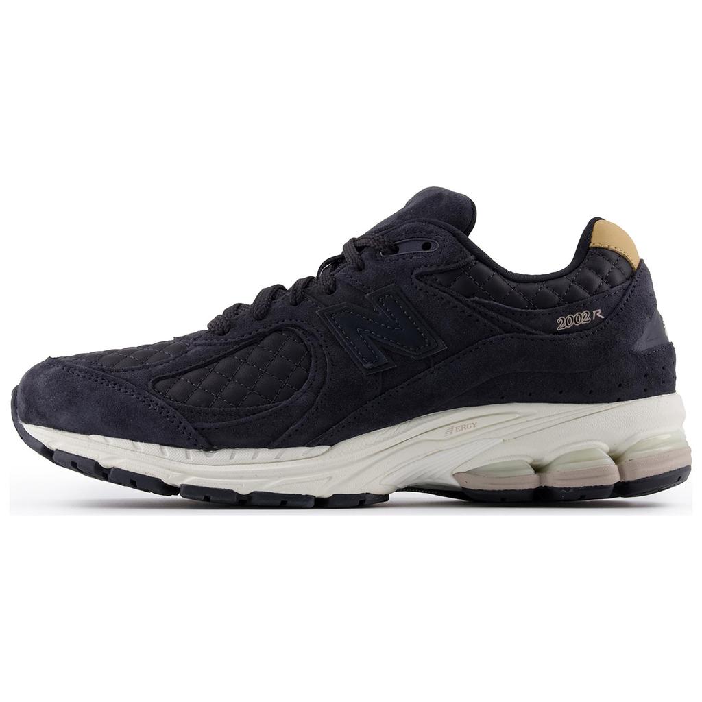 New New Balance 2002R Quilted Black