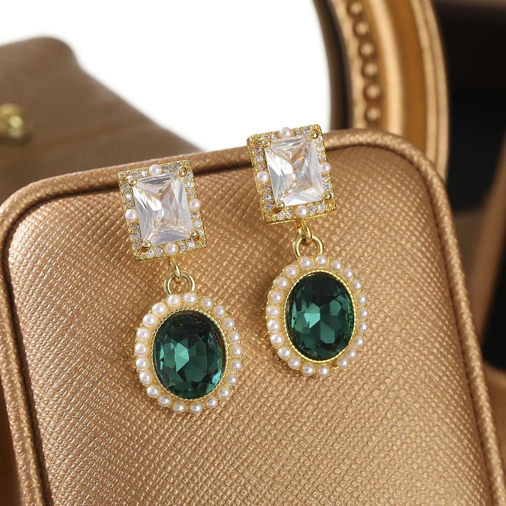 Emerald Zircon Retro Pendant Earrings – European & American High-End Fashion Dangles