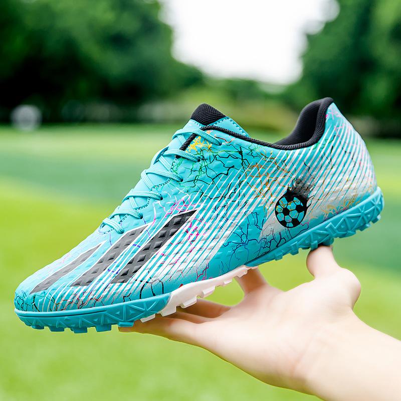 Large Size Low Top New Children's Football Shoes, Boys and Girls, Broken Nails and Long Nails Football Shoes