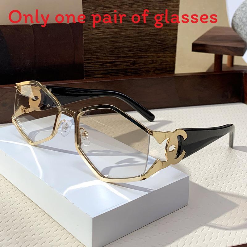 Geometric Square Sunglasses With Green Lenses And Metal Frame For Fashionable Outdoors