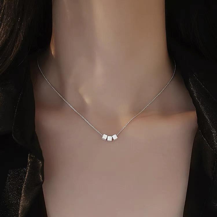 Geometric Sugar Cube 925 Silver Necklace Women's Brushed Simple Style Versatile Premium Temperament Square Niche Simple Clavicle Chain