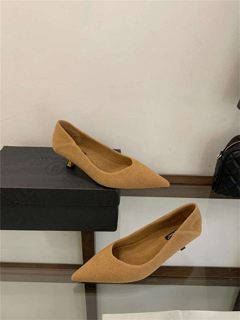 French temperament single shoes women's 2025 new pointed head shallow mouth versatile commuter work shoes thin heel suede high heels women