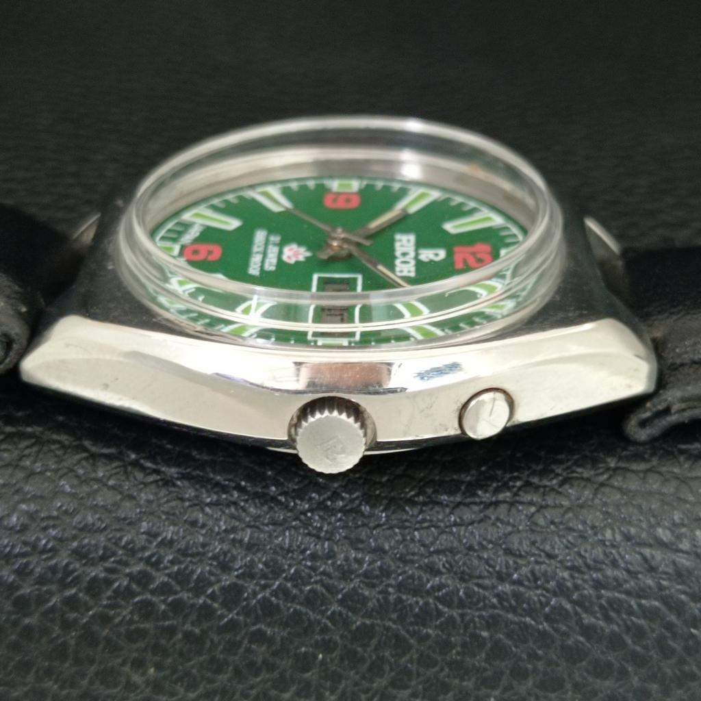 Ricoh R31 AUTOMATIC VINTAGE JAPAN MENS GREEN COLOR DIAL WATCH A707743-1