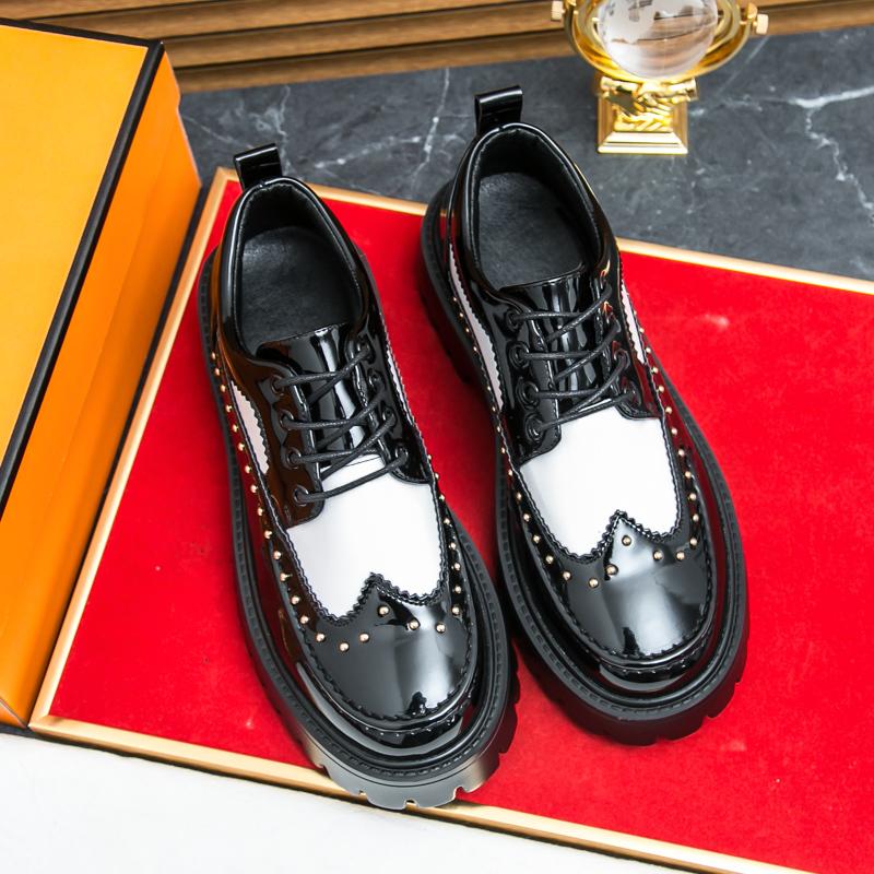 Fashion Rivet Brogue Men Shoes Designer Platform Man Leather Shoes High Quality Men's Loafers Oxford Zapatos De Vestir Hombre
