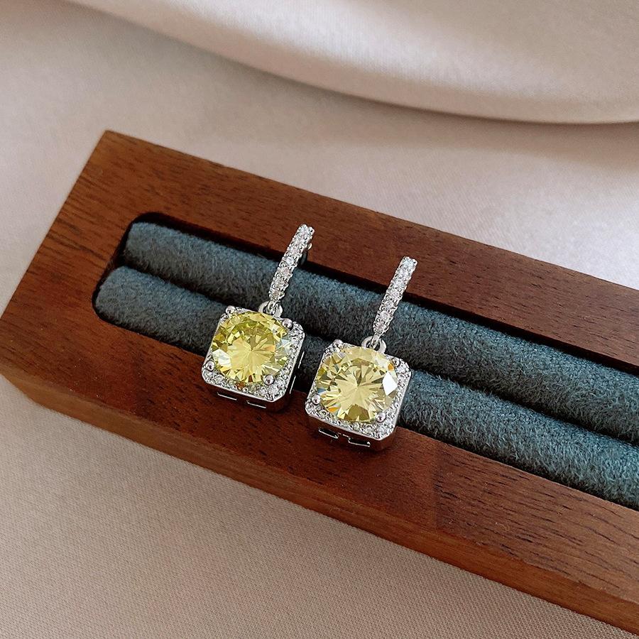 18k real gold electroplated zircon square pendant earrings, European and American earrings, earrings.