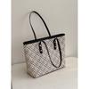 IELGY Retro All-Match Commuter Large-Capacity Tote Bag Shoulder Handbag