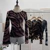 Damen Exklusives rückenfreies Leopardenmuster Schnürung Langarm Slim Fit Oberteil