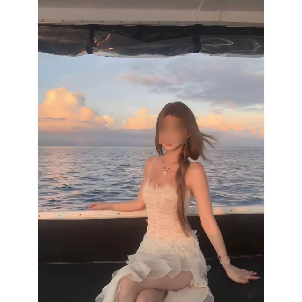 

Платье-сарафан феи с волнистым краем и цветочной вставкой, нежное, сладкое, длинное, весенне-летнее, с акцентом на талии и стройнящее XL- (recommended 110-60kg)