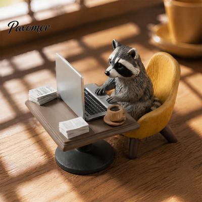 Office Decor Highland Cow/Raccoon Theme Ornament, Miniature Animal Desktop Decoration with Realistic Window Display Ornaments Laptop Coffee