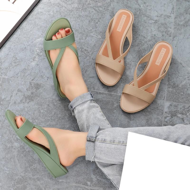 Fashion 2025 Women's Fashionable PVC Low-heeled Sandals and Thick-soled Casual Shoes for Wearing Slippers Outside