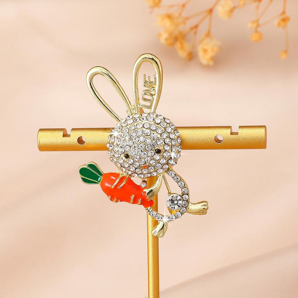 High-End Zirconia Carrot Rabbit Brooch - Cute Animal Pin, Perfect Easter Accessory