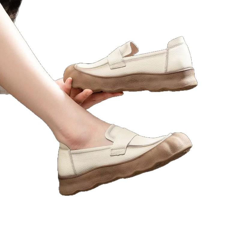 New Women's Loafers with A Shallow Opening, Round Toe, Comfortable and Versatile Soft Leather Flat Shoes