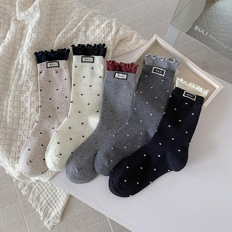 Lady Spring and Autumn Sweet Pokdot Cloth Label Matching Color False Two Wooden Ear Side Boneless Tube Pile Socks